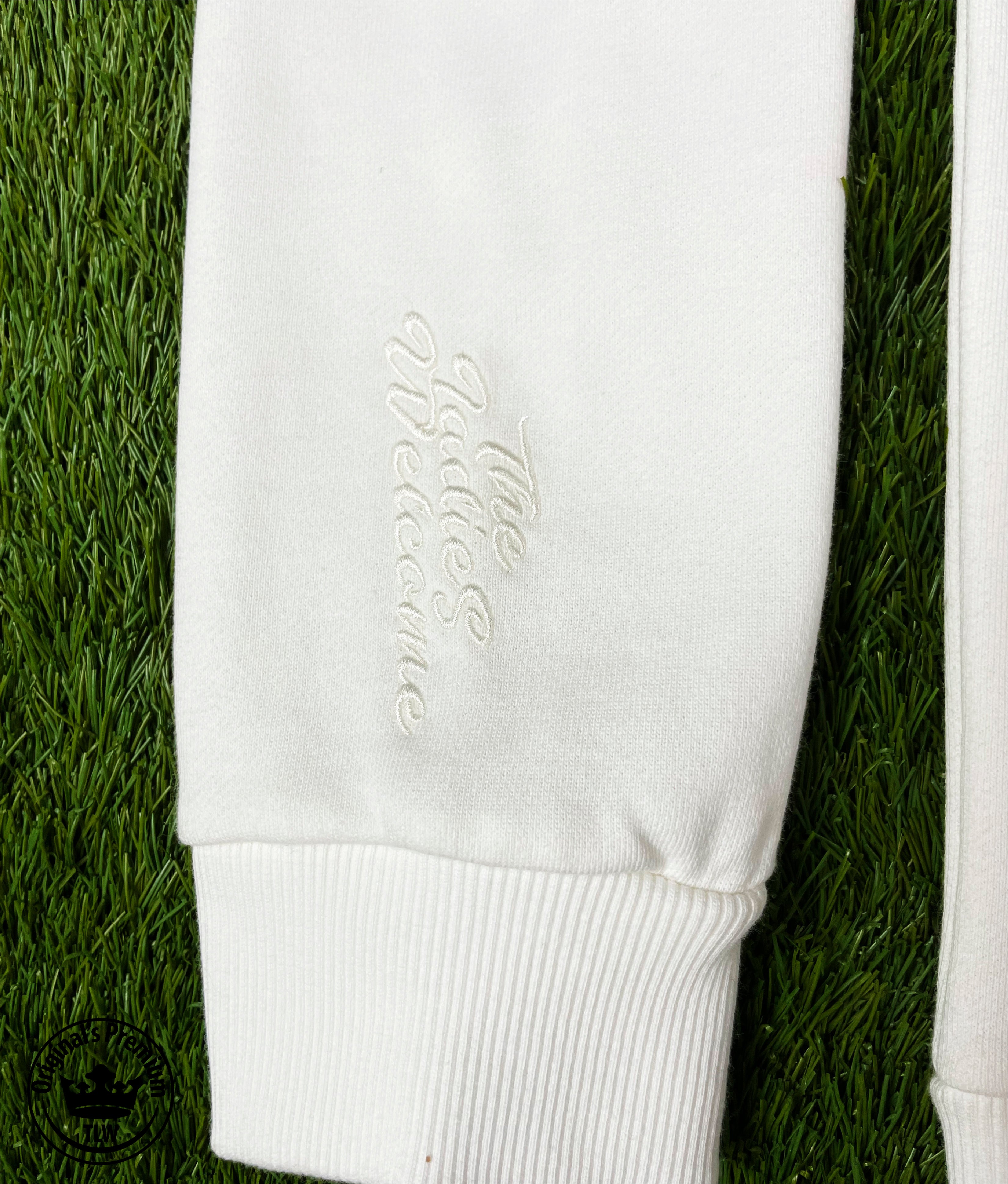 Premium  sweater TLW White